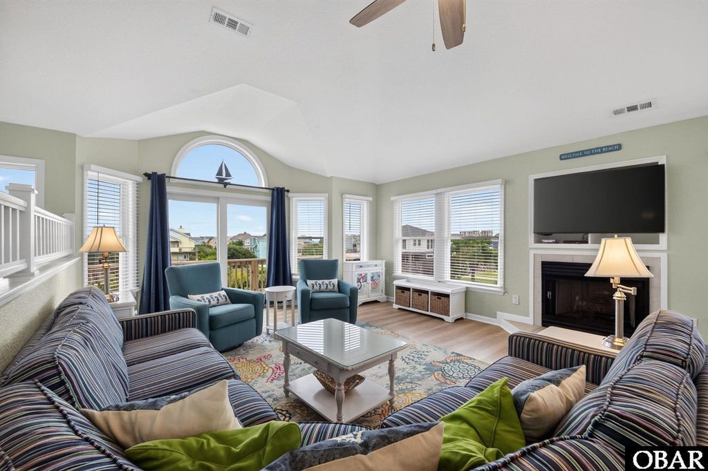 Image 15 of property listing at 115 A Ocean Bay Boulevard, Duck, NC 27949