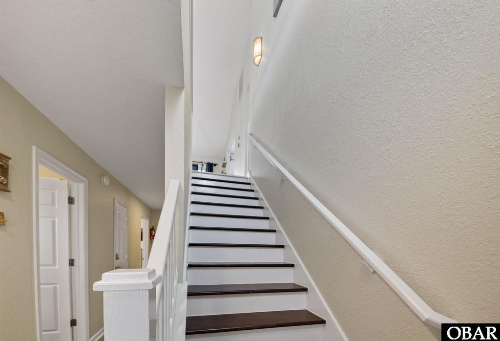 Image 19 of property listing at 115 A Ocean Bay Boulevard, Duck, NC 27949