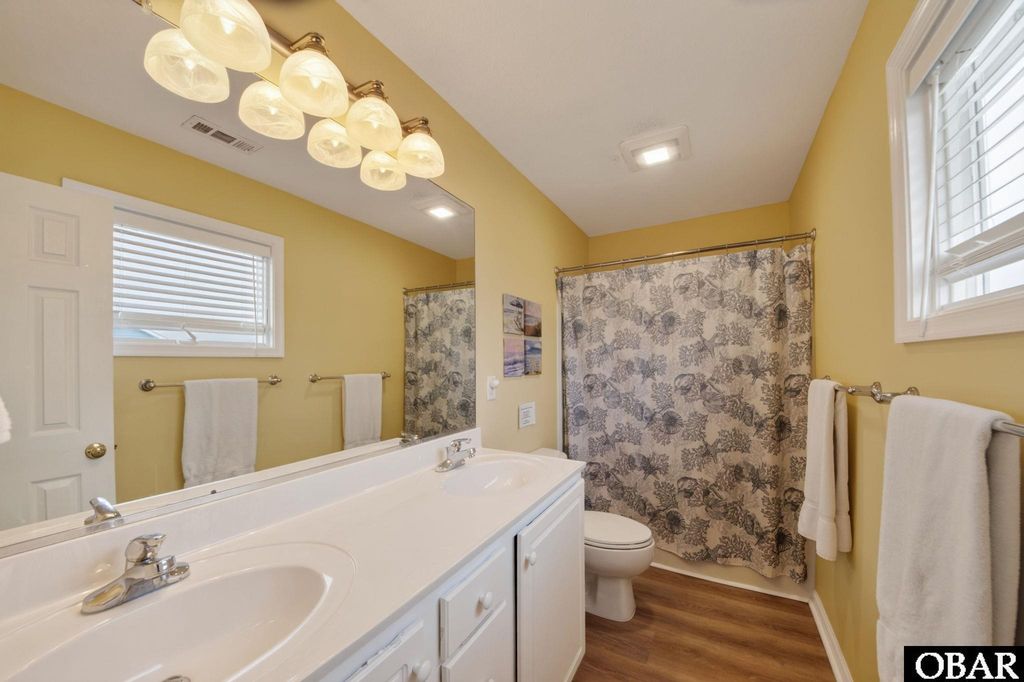 Image 24 of property listing at 115 A Ocean Bay Boulevard, Duck, NC 27949