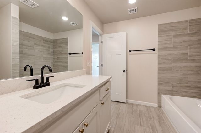 3404 Slate River Drive, Yukon, OK 73099