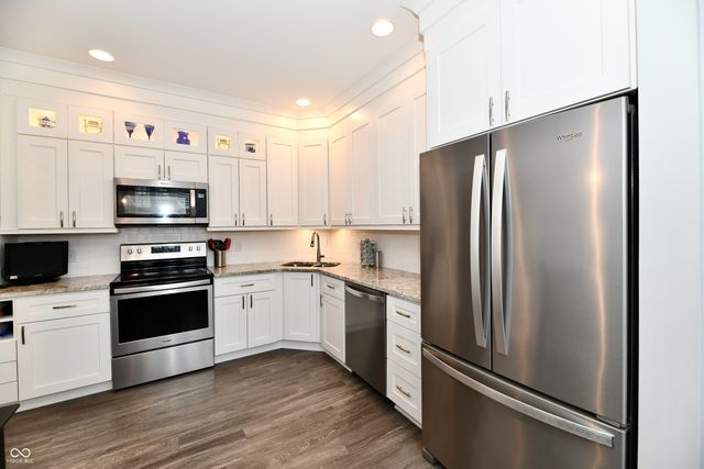 9596 Feather Grass Way, Fishers, IN 46038