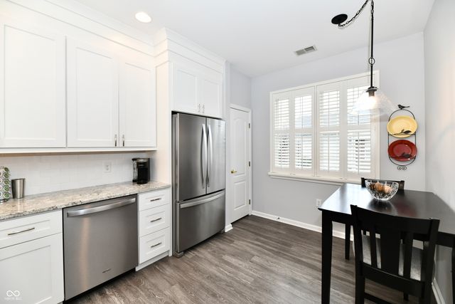 9596 Feather Grass Way, Fishers, IN 46038