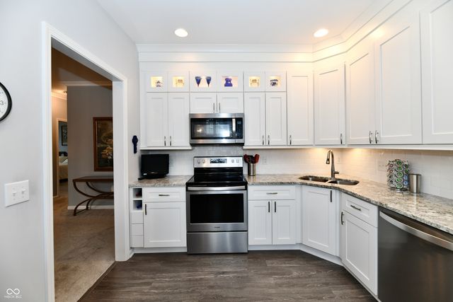 9596 Feather Grass Way, Fishers, IN 46038