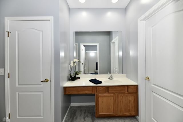 9596 Feather Grass Way, Fishers, IN 46038