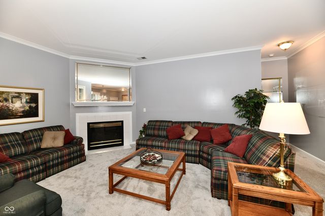 9596 Feather Grass Way, Fishers, IN 46038