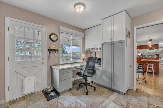 8300 E Hinsdale Avenue, Centennial, CO 80112