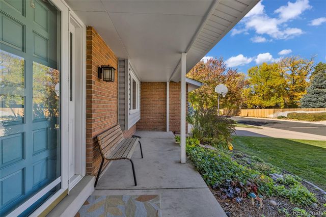 8300 E Hinsdale Avenue, Centennial, CO 80112