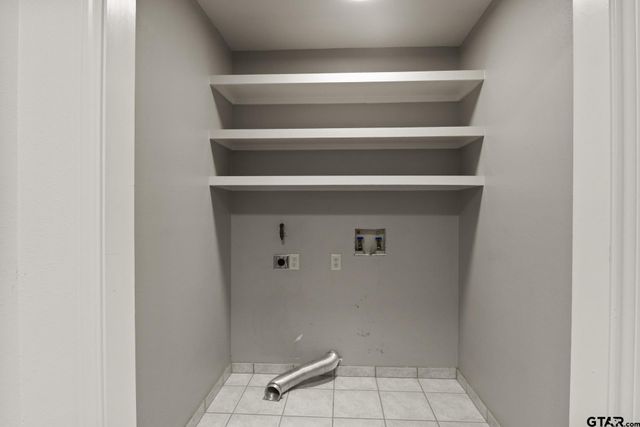 2713 Sleepy Hollow, Mt Pleasant, TX 75455