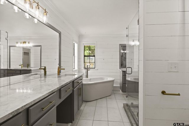 2713 Sleepy Hollow, Mt Pleasant, TX 75455