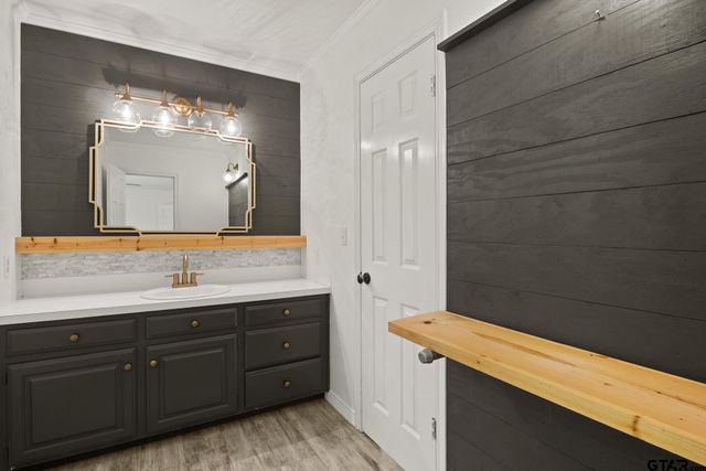 2713 Sleepy Hollow, Mt Pleasant, TX 75455