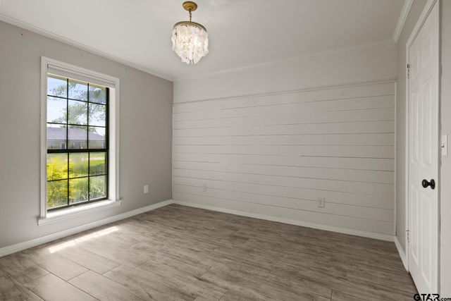 2713 Sleepy Hollow, Mt Pleasant, TX 75455