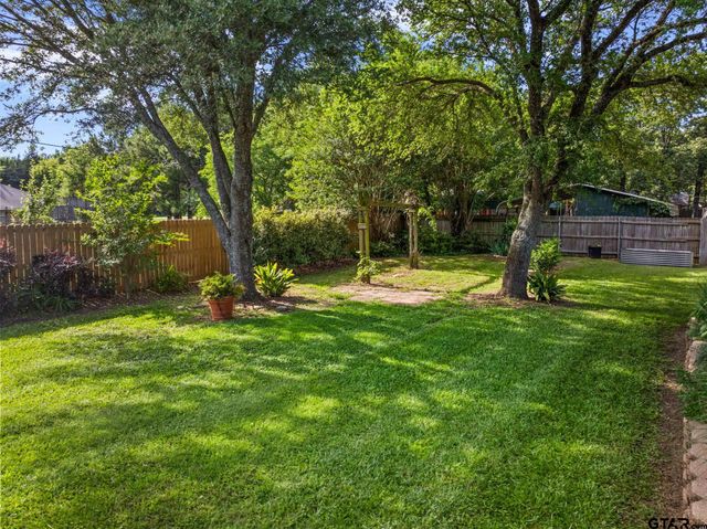 2713 Sleepy Hollow, Mt Pleasant, TX 75455