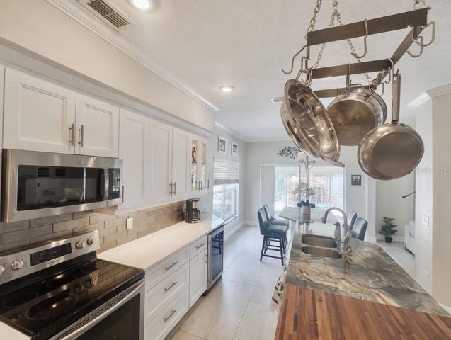 1151 NEEDLEWOOD LOOP, Oviedo, FL 32765
