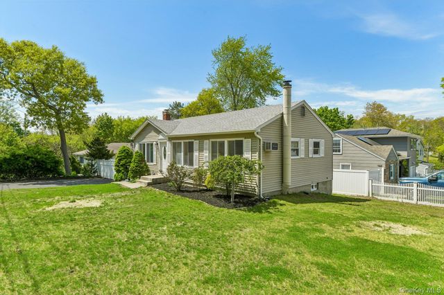 37 Harper Street, Patchogue, NY 11772
