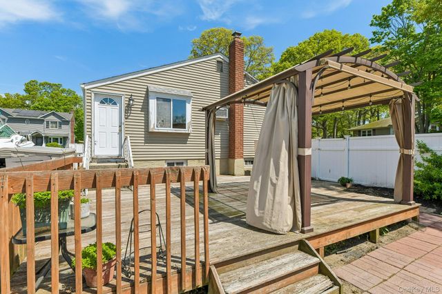 37 Harper Street, Patchogue, NY 11772