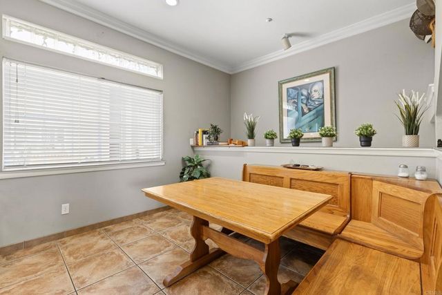 1869 Robinson Ave, San Diego, CA 92103