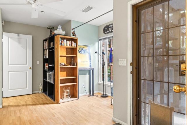 1869 Robinson Ave, San Diego, CA 92103