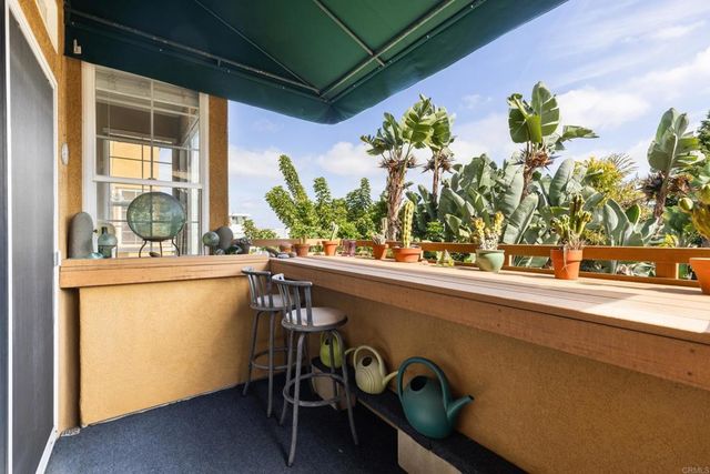 1869 Robinson Ave, San Diego, CA 92103