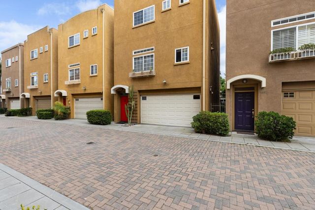 1869 Robinson Ave, San Diego, CA 92103