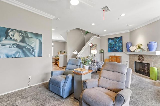 1869 Robinson Ave, San Diego, CA 92103