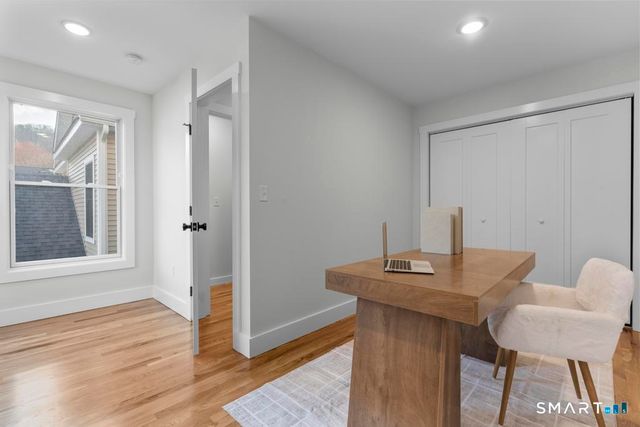 22 a Merritt Avenue, Woodbridge, CT 06525