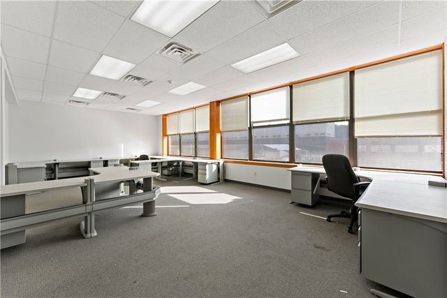 664 Linden Ave, E Pittsburgh, PA 15112