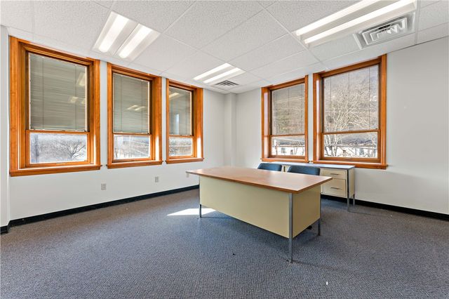 664 Linden Ave, E Pittsburgh, PA 15112