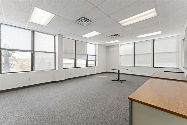 664 Linden Ave, E Pittsburgh, PA 15112