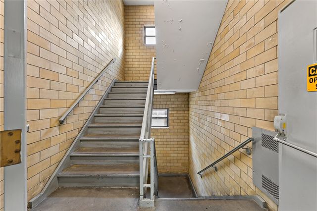 664 Linden Ave, E Pittsburgh, PA 15112