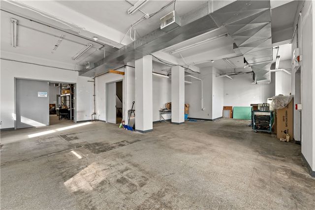 664 Linden Ave, E Pittsburgh, PA 15112