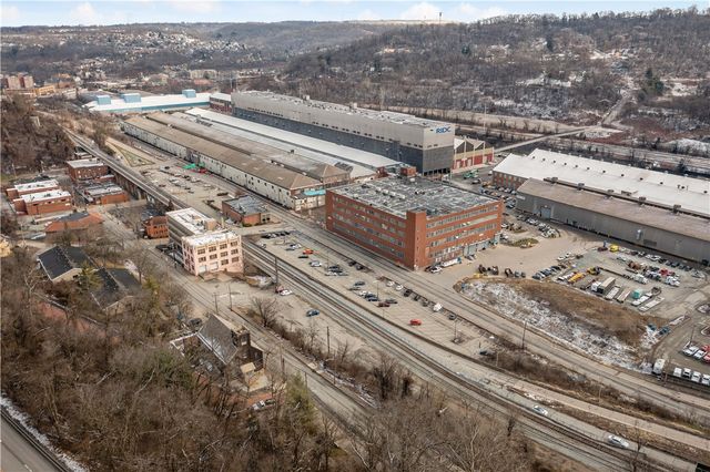 664 Linden Ave, E Pittsburgh, PA 15112