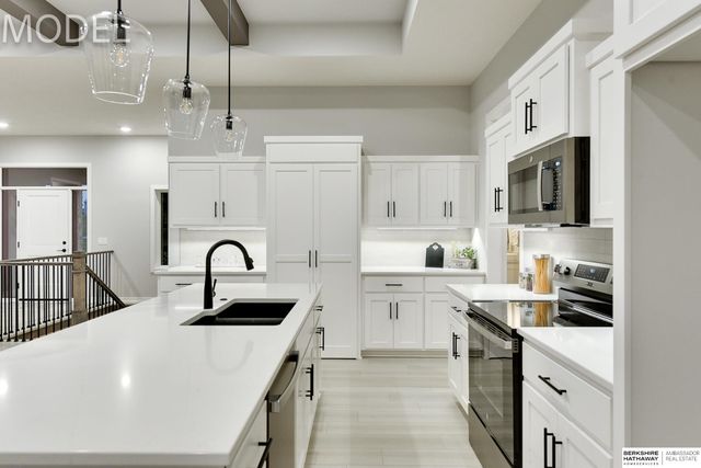 11003 S 102nd Street, Papillion, NE 68046