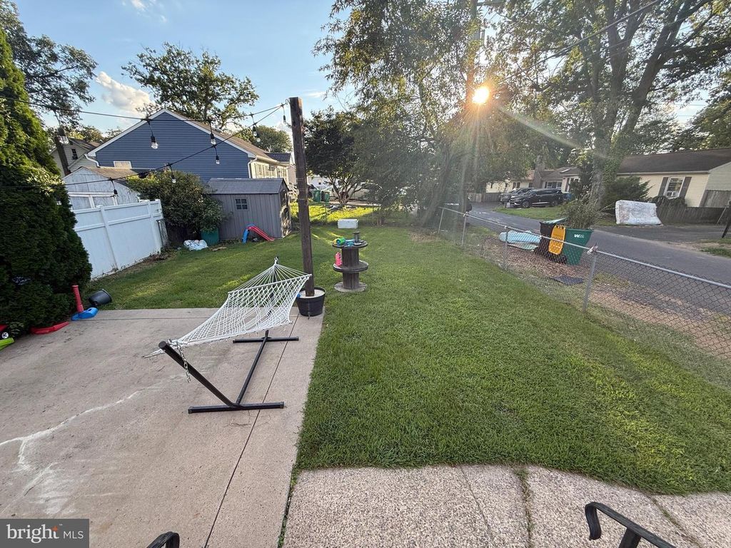500 WYOMING AVE, Croydon, PA 19021