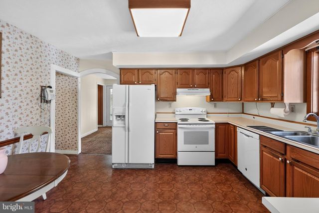 1720 UPPER STATE RD, Doylestown, PA 18901