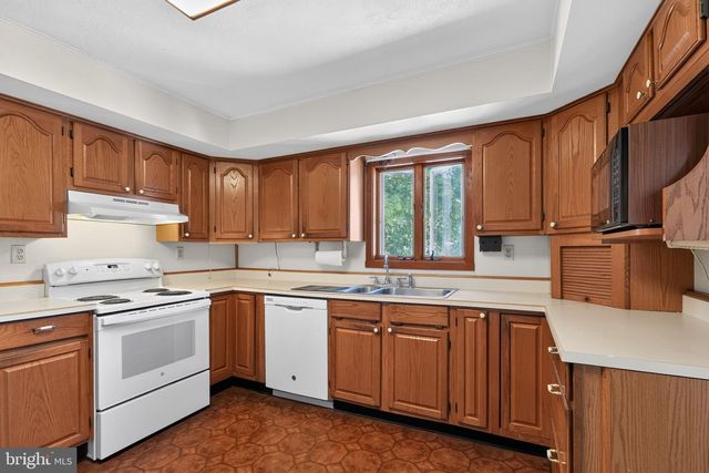 1720 UPPER STATE RD, Doylestown, PA 18901