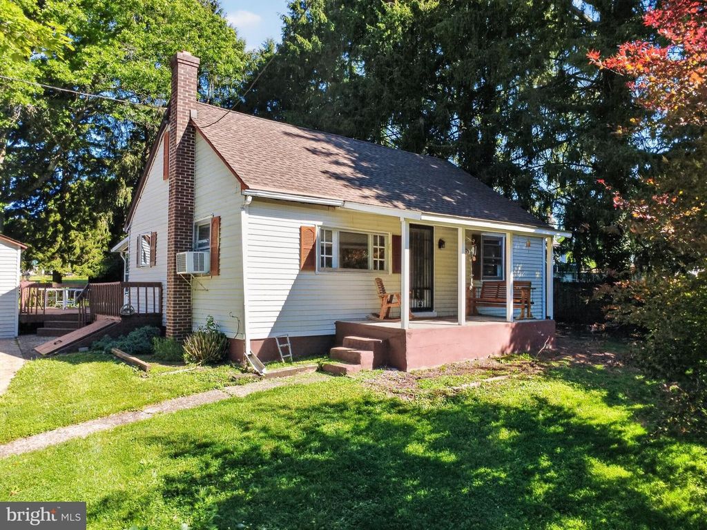 1720 UPPER STATE RD, Doylestown, PA 18901
