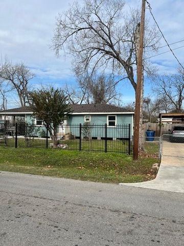 1805 Chamberlain Street, Houston, TX 77093