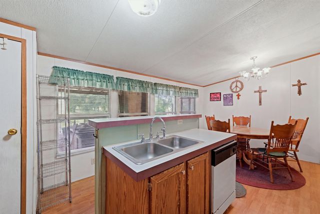 2449 County Road 1215, Savoy, TX 75479