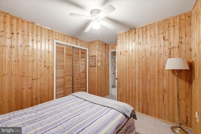 863 LEE RD, Basye, VA 22810