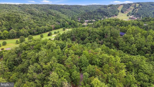 863 LEE RD, Basye, VA 22810