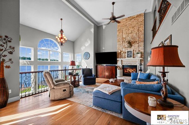 9609 E Vista Drive, Hillsboro, MO 63050