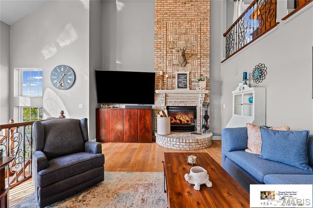 9609 E Vista Drive, Hillsboro, MO 63050