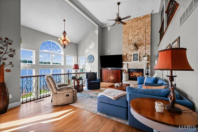 9609 E Vista Drive, Hillsboro, MO 63050