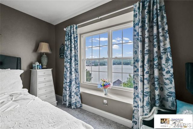 9609 E Vista Drive, Hillsboro, MO 63050