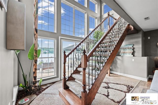9609 E Vista Drive, Hillsboro, MO 63050
