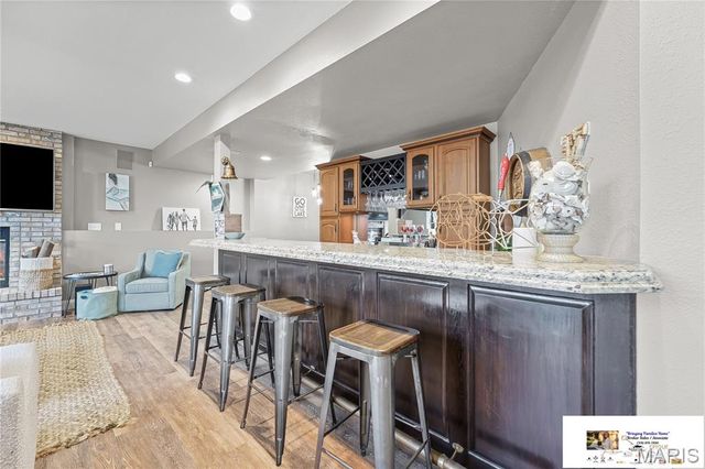 9609 E Vista Drive, Hillsboro, MO 63050