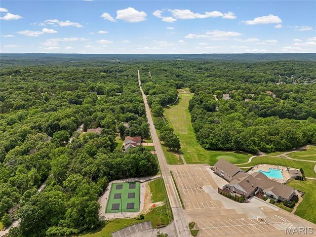 9609 E Vista Drive, Hillsboro, MO 63050