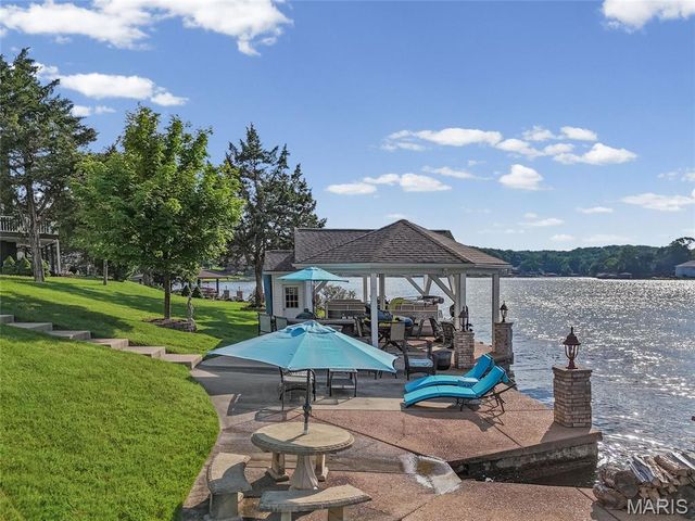 9609 E Vista Drive, Hillsboro, MO 63050