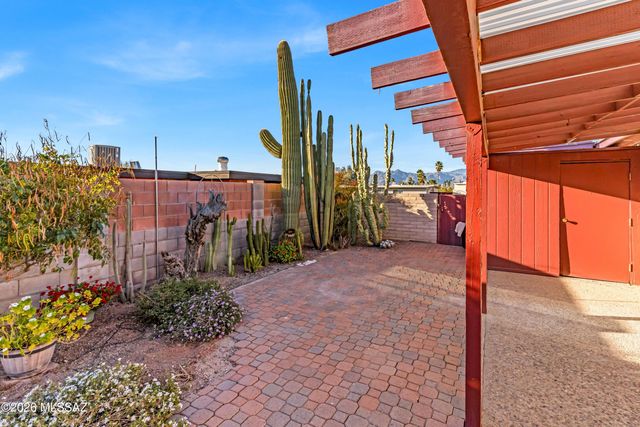 9880 E Mary Drive, Tucson, AZ 85730