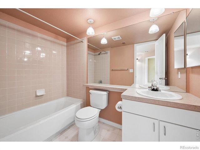 819 Thornwood Circle, Longmont, CO 80503